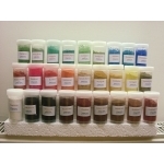 Pigment-Sortiment, 32 Erd-, Bunt- und Oxidfarben in 120 ml Klarsicht-Behältern, im Holzkasten